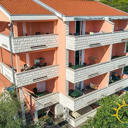 Kovacic Pensión Kraj (Zadar)